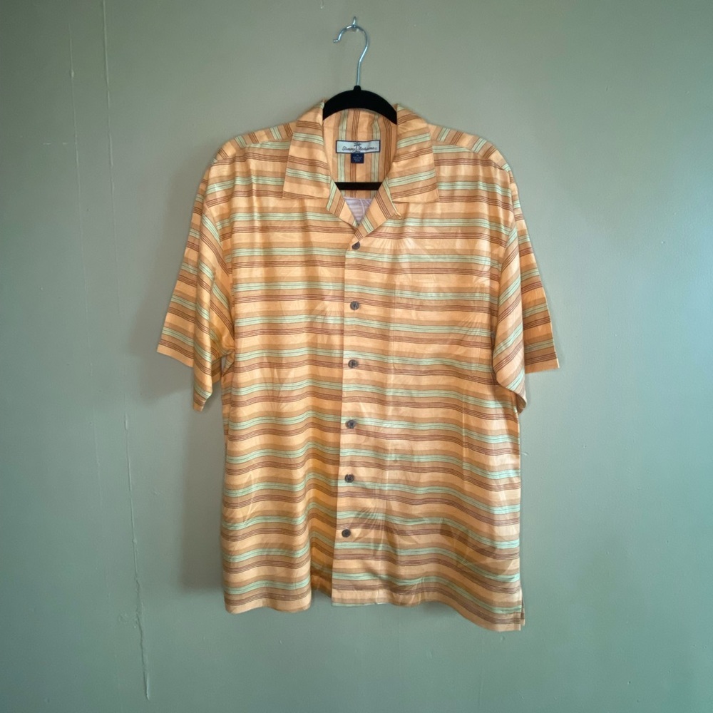 TOMMY BAHAMA 100% Silk Hawaiian Shirt